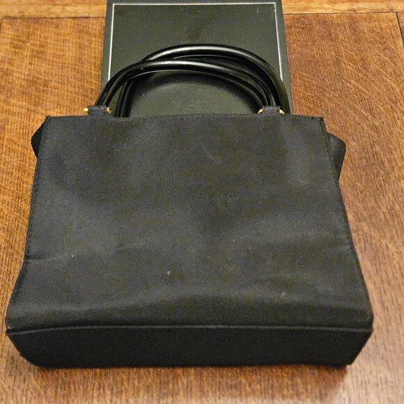 Kim Rogers Holiday Beaded Snowflake Top Handled Bag With Candy Stripe Interior - Picture 2 of 6